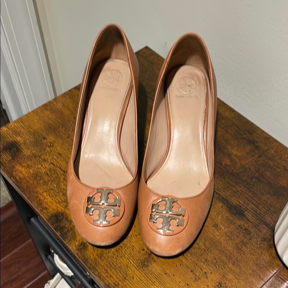 Tory Burch Tan Leather Women's Shoes